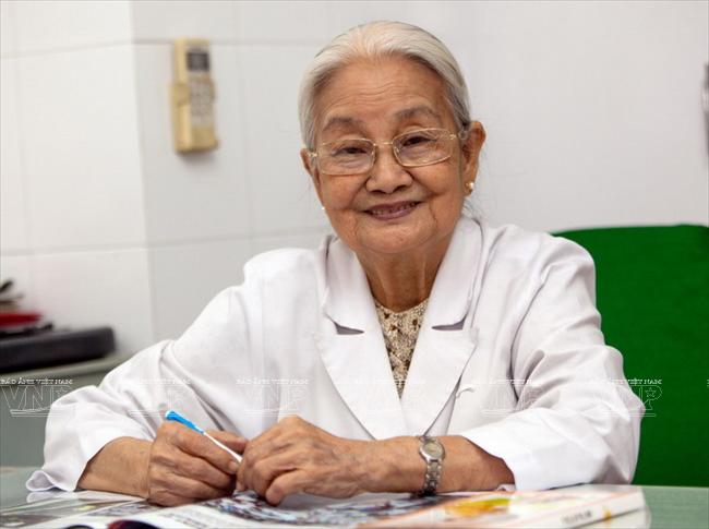Ta Thi Chung, doctora dedicada en cuerpo y alma a infantes desafortunados